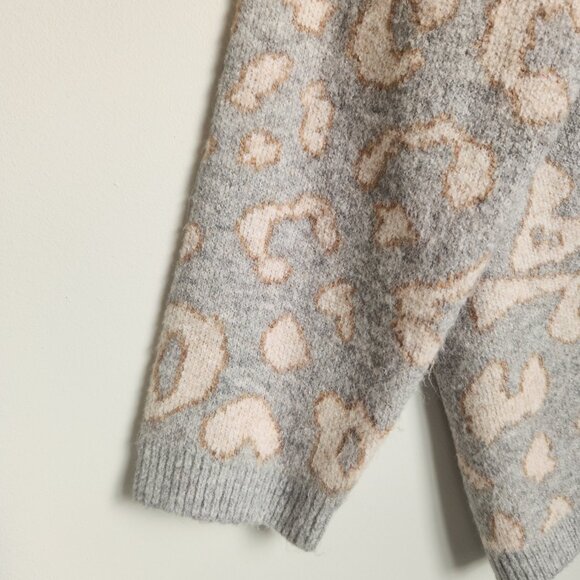 Karen Kane Leopard Print Button Front Cardigan Sweater Gray Beige OX - Picture 4 of 9